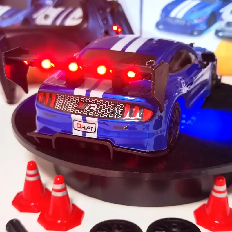 Купити Машинка для дрифта на радіокеруванні 1:24 Ford Mustang 4WD з підсвіткою синя за 899 грн