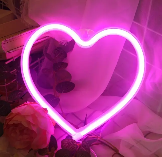 Купити Настінний неоновий світильник нічник Серце рожеве за 299 грн